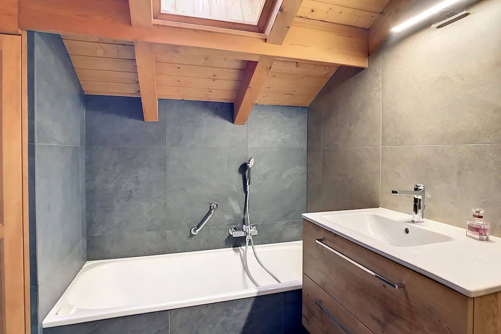 Appartement entier, Bocage Combles in Bagnes, Alpes valaisannes