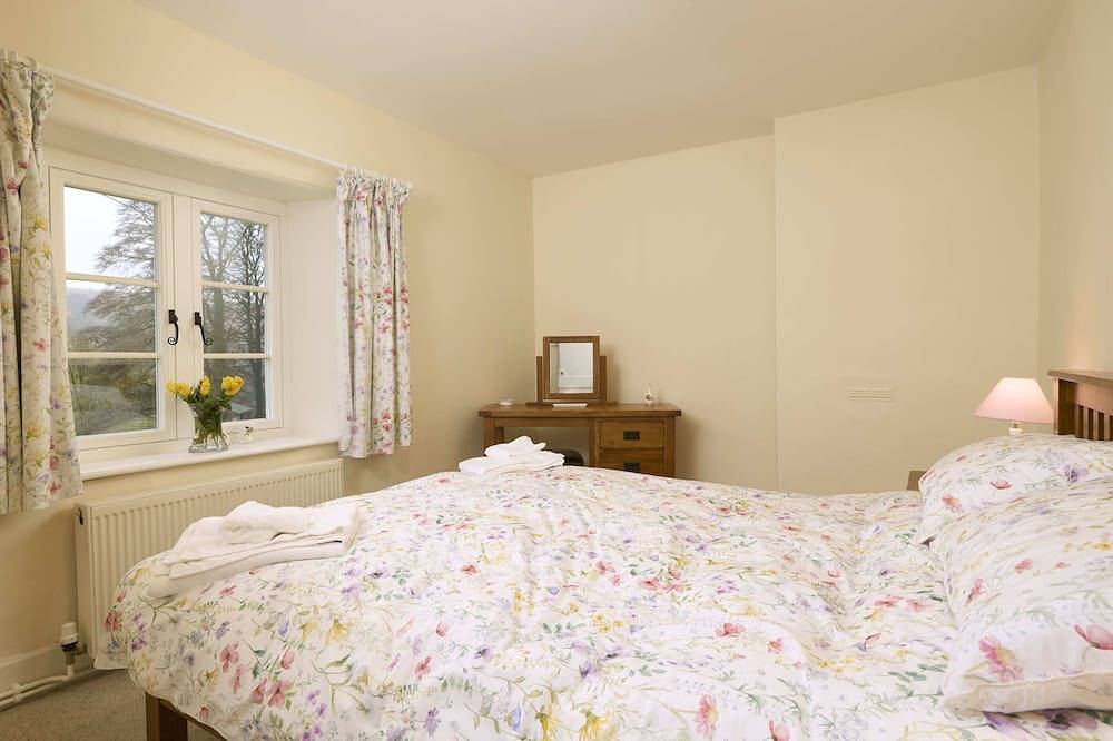 2 Lower Spire, a rural retreat like no other! in Dulverton, Somerset
