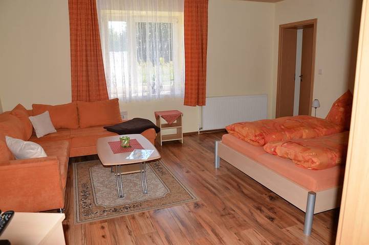 Ferienwohnung für 4 Personen, mit Garten in Beeskow