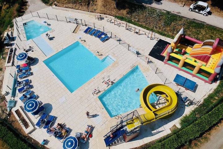 Location de vacances pour 6 personnes, avec piscine ainsi que terrasse et jacuzzi, animaux acceptés à Villefort - 2