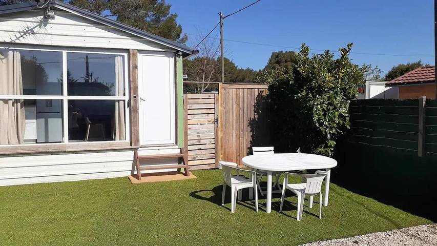Gîte pour 4 personnes, avec terrasse et jacuzzi ainsi que piscine et jardin dans Circuit Paul-Ricard - 4