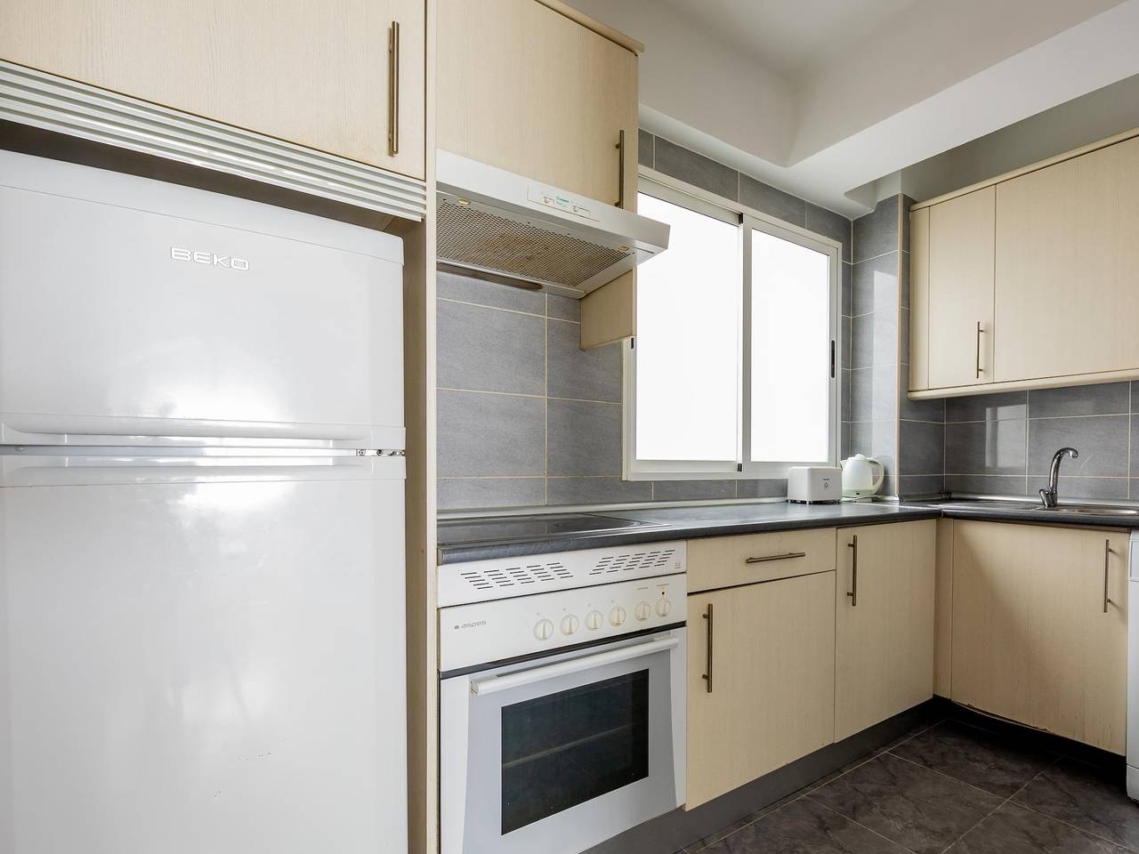 Apartamento vacacional entero, Cervantes Apartment 32 2Bt 1Br in Málaga Centro, Málaga