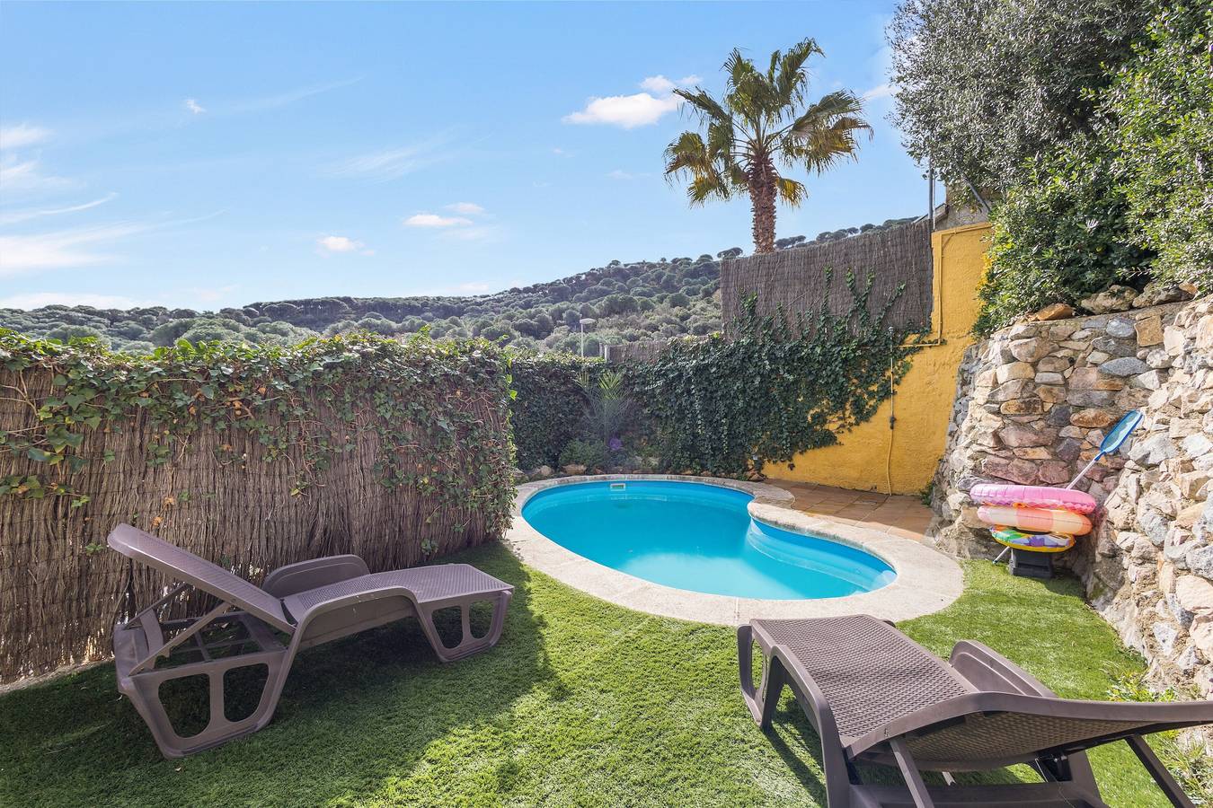 Ferienhaus 'Finland House Barcelona' mit Meerblick, Wlan und Klimaanlage in Vallromanes, Barcelona Provinz