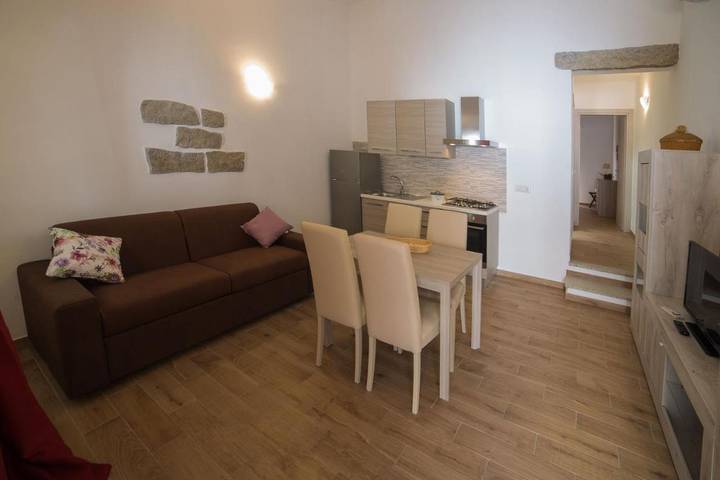 Maison d’hôte pour 5 personnes, avec terrasse dans Olbia - 2