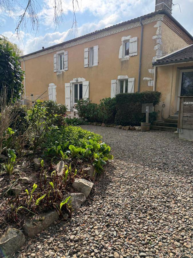 Appartement entier, Gites Matilon, 5 min Eugénie les bains in Buanes, Landes