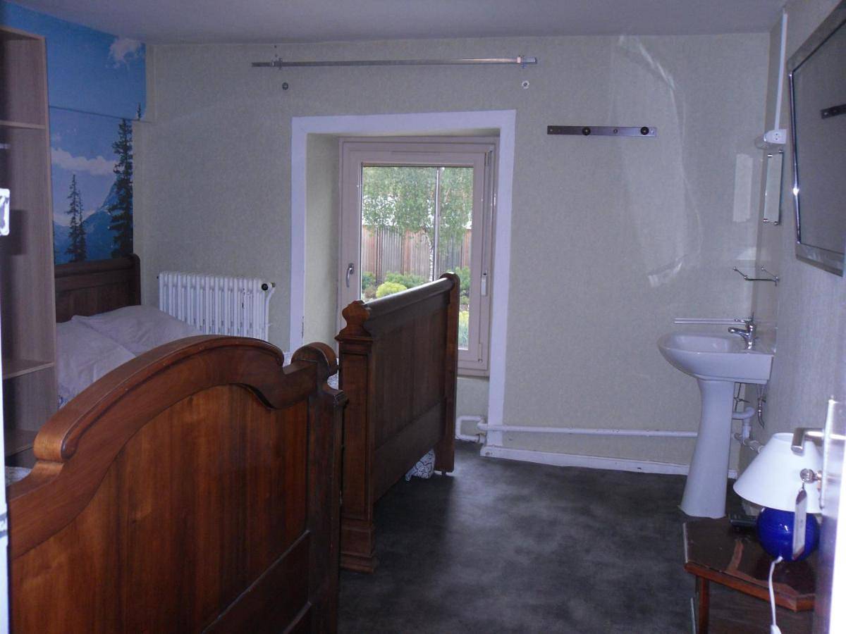 Quadruple Room in Châlus, Région de Limoges