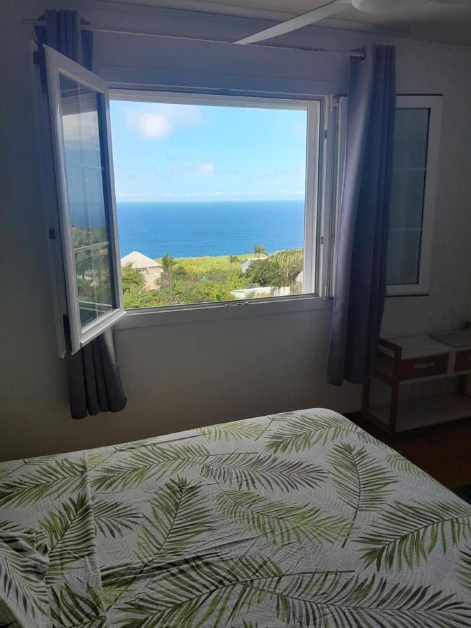 Appartement de vacances pour 4 personnes, avec vue ainsi que terrasse et jardin