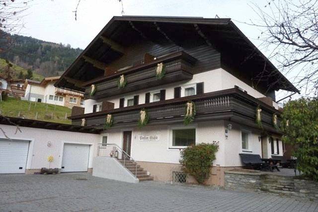 BnB für 2 Personen, mit Sauna und Ausblick sowie Garten und Pool in Zell am See - 4