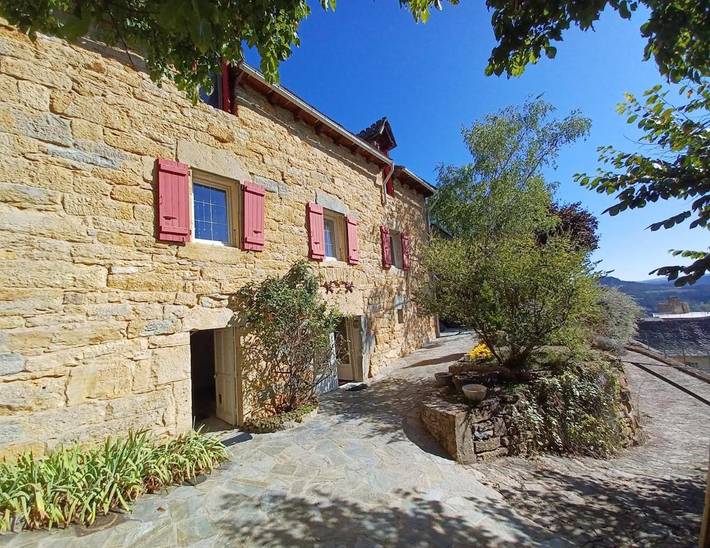 Location de vacances pour 12 personnes, avec terrasse et vue à Grèzes - 4