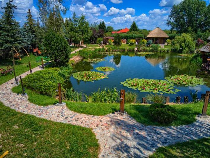 Dom dla 2 osób, z sauna i jacuzzi oraz ogród w Mazowsze