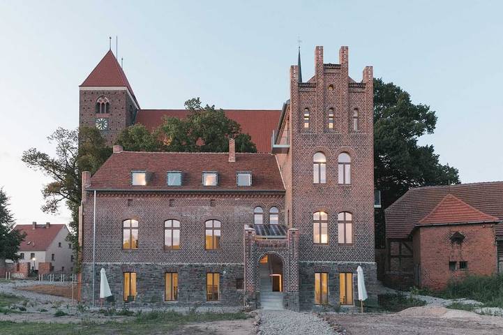 Ferienhaus für 24 Personen, mit Balkon und Sauna