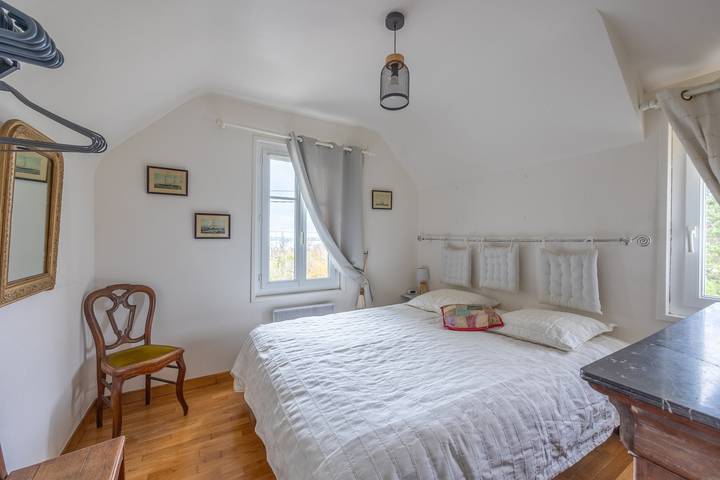 Location de vacances pour 8 personnes, avec terrasse et jardin à Ver-sur-Mer - 4