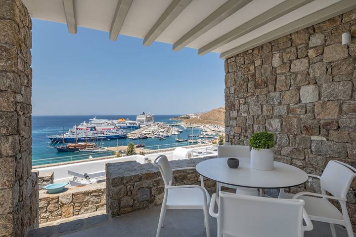Villa for 10 people, with Ocean view and Balcony as well as Terrace and Pool in Agios Stefanos