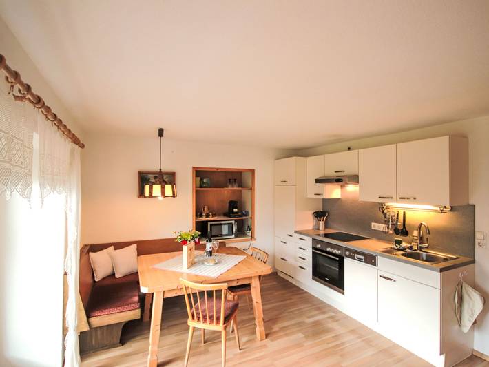 Ferienwohnung für 4 Personen, mit Balkon/Terrasse und Balkon sowie Terrasse und Garten in Kaunerberg - 3