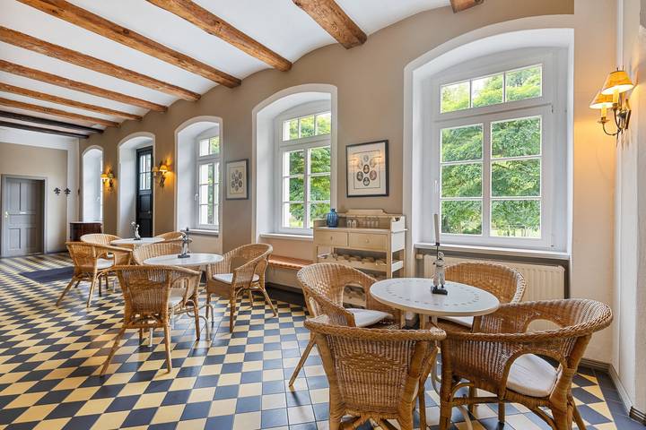 Ferienhaus 'Parkcafe' mit privater Terrasse, Garten und Wlan in Briesen (Mark), Region Oder - Spree