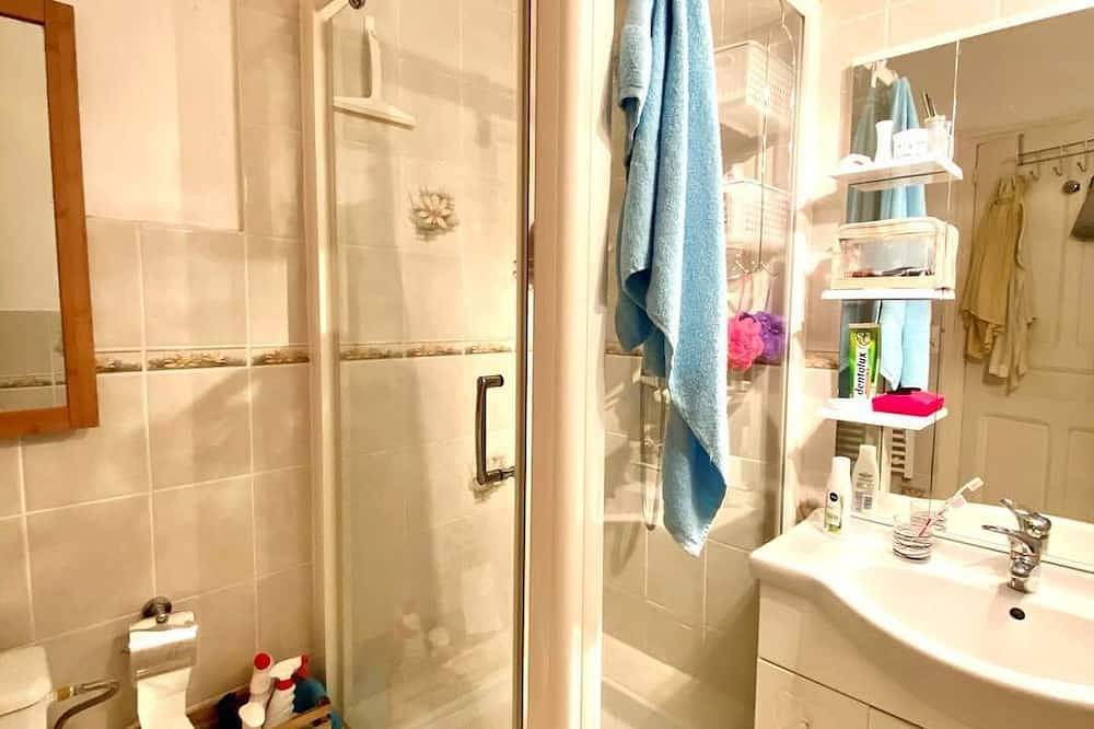 Apartamento entero, Grand T2 De 60m² Avec Terrasse in Vernet-les-Bains, Región de Prades (Francia)