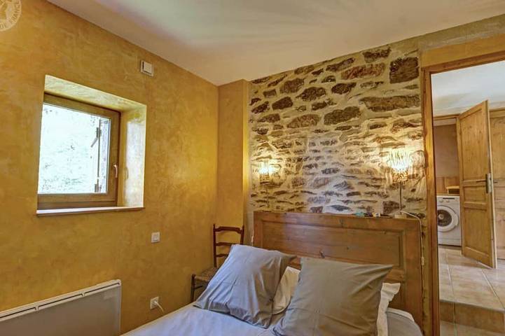 Cozy cottage with stunning views near Saint-Étienne in Saint-Étienne, Pilat Regional Nature Park