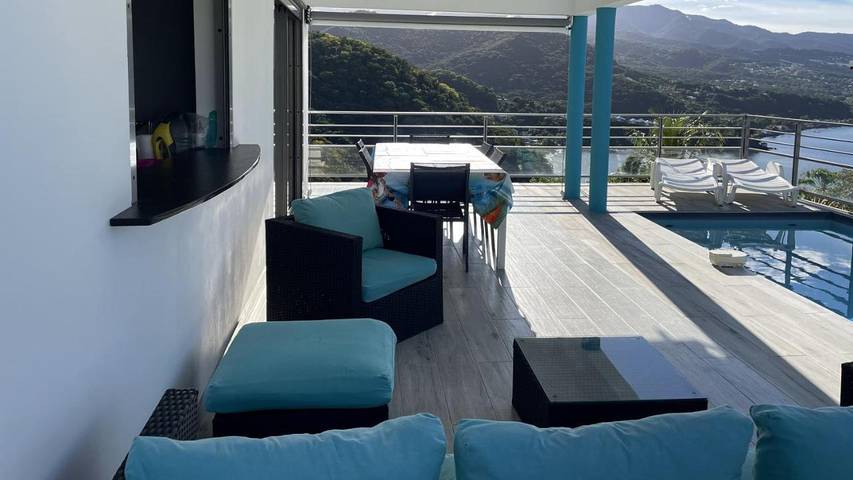 Location de vacances pour 14 personnes, avec piscine ainsi que vue et jardin dans Plage de Malendure - 2