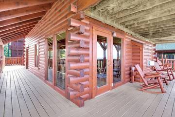 Log Cabin for 6 Guests in Sevierville, Sevier County, Picture 4