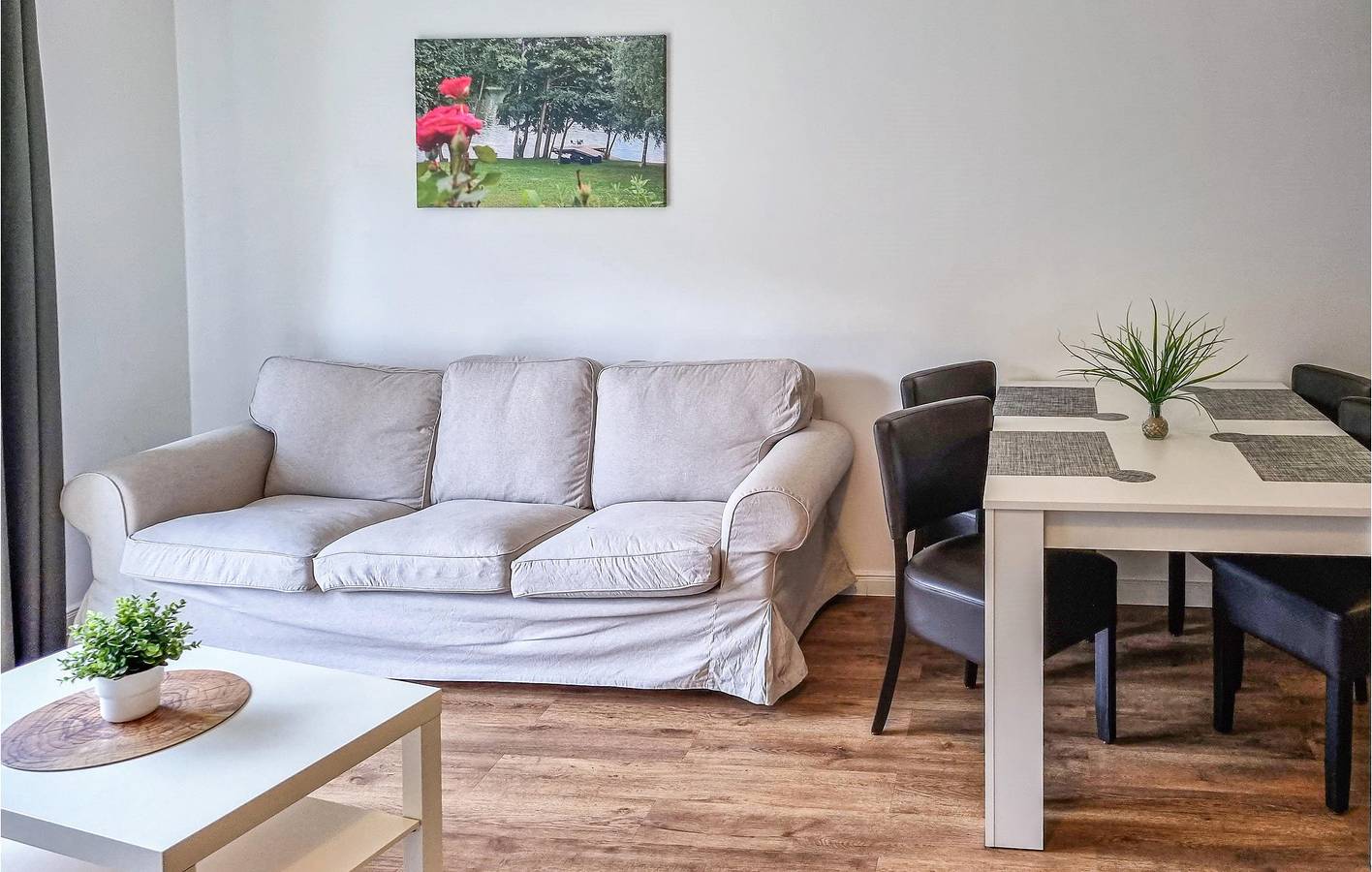 Ganze Ferienwohnung, Gemütliche Wohnung mit Terrasse, Parkplatz & WiFi - Passow 2km in Passow, Ludwigslust-Parchim