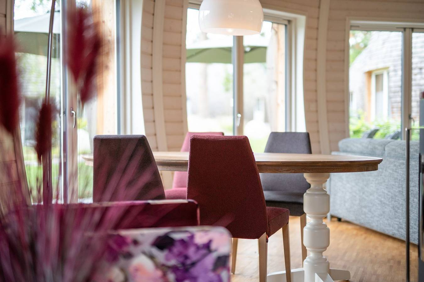Kugelhaus Kia – Sauna, Kamin, 2 Sz & Terrasse am Tollensesee in Tollensesee, Penzlin