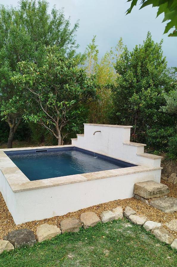 Location de vacances pour 6 personnes, avec vue et terrasse ainsi que jardin et piscine à Modène - 4