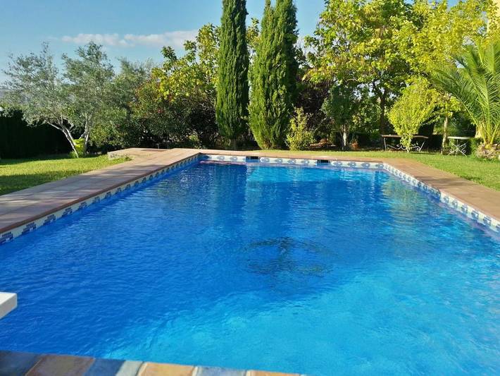 Casa rural para 8 personas, con piscina y vistas al lago además de jardín y vistas en Arriate - 4