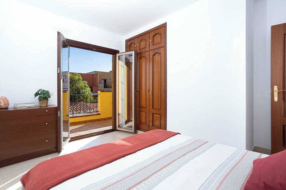 Villa Calma Rock And Sea in Punta del Hidalgo, San Cristóbal de La Laguna