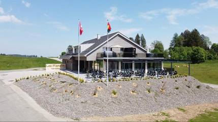 Hôtel pour 2 personnes, avec jardin ainsi que vue et sauna à Bullet