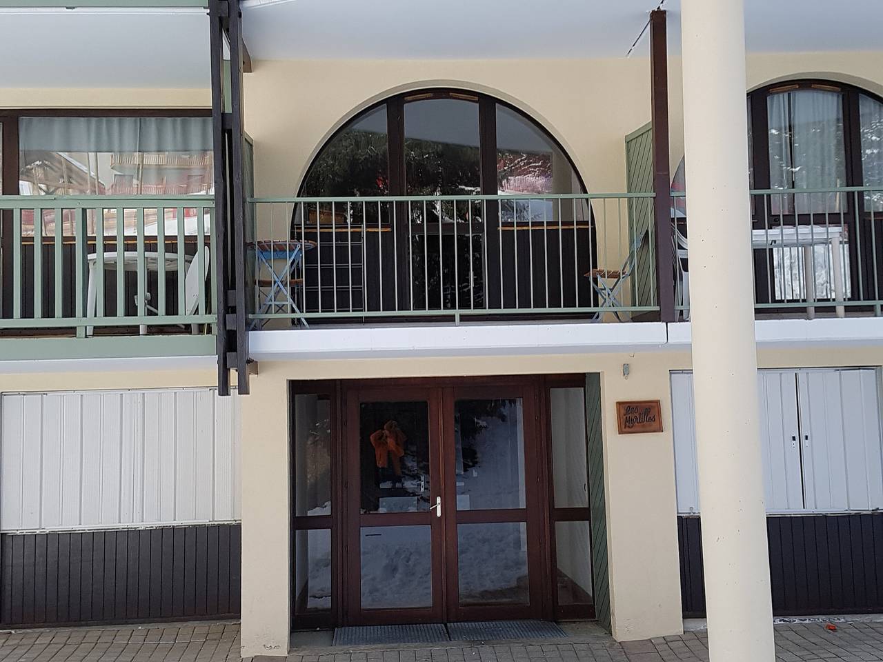 Apartamento entero, Estudio en Domaine de l'Alpe D'Huez con vistas a la montaña, balcón y Wi-Fi para 3-4 personas in Oz (desambiguación), Parque Nacional de los Ecrins