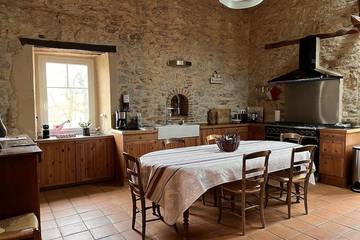 Gîte pour 8 personnes, avec piscine et jardin à Septfonds