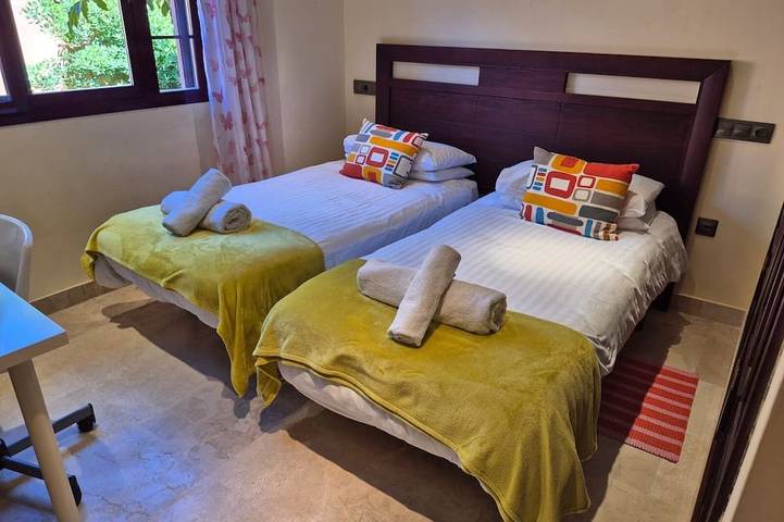 Apartamento entero, El Soto de Marbella G/F P3 Sea & Mountain Views. On Site Golf-Tennis Gym- Padel in Ojén, Sierra de las Nieves