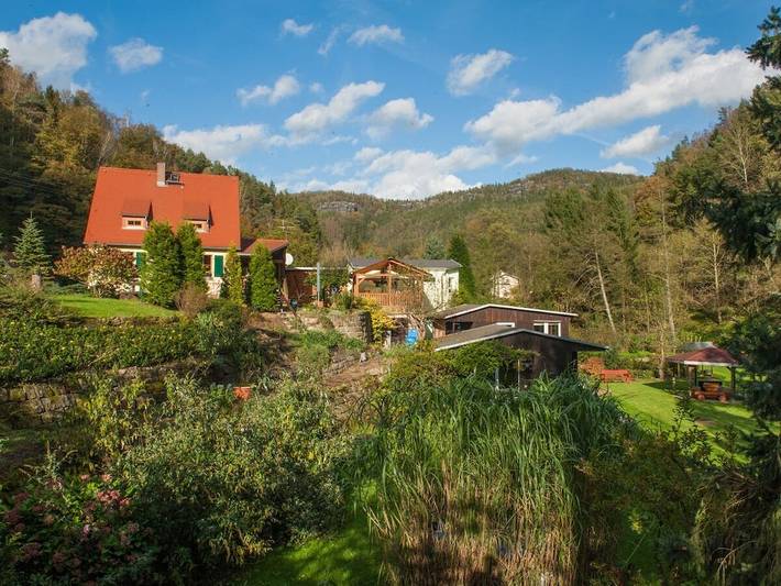 Vakantiehuis voor 4 personen, with Terras and Tuin as well as Zwembad in Bad Schandau
