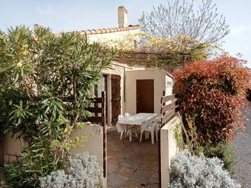 Gîte pour 4 personnes, avec terrasse dans le Gard