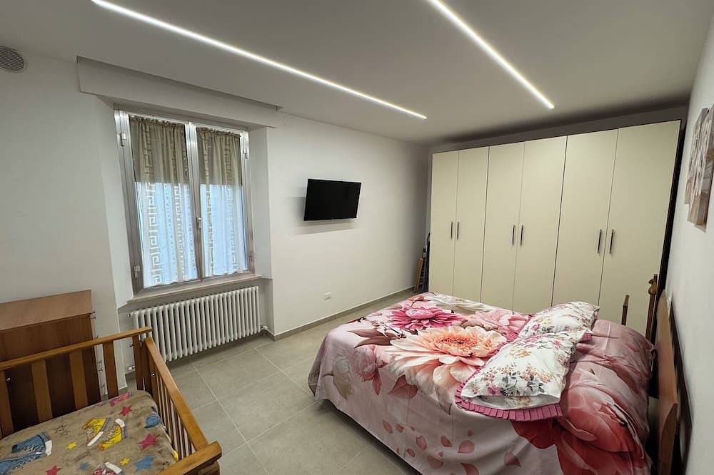 Entire apartment, Casa Vacanza La Coccinella Adatta a Famiglie e Gruppi di 5 Persone in Ortona, Ortona (Municipality)