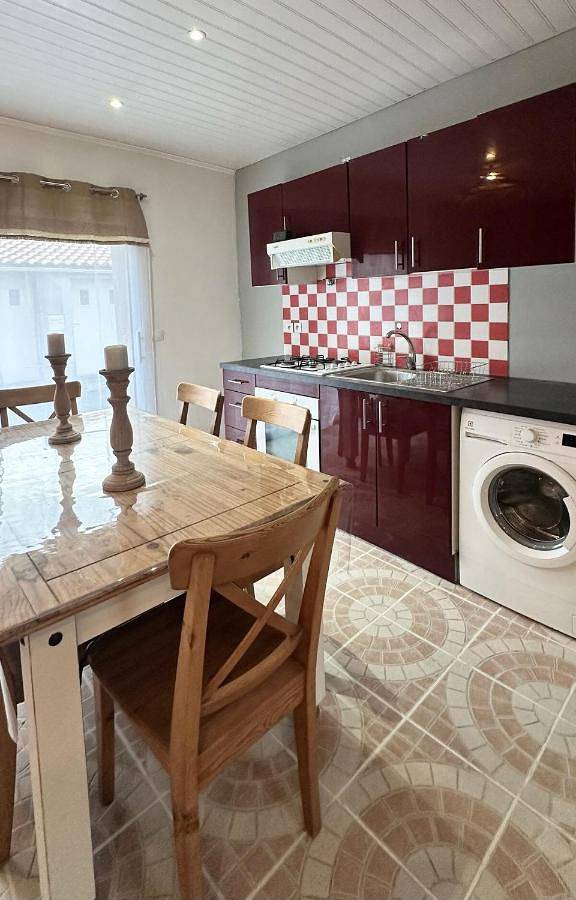 Appartement entier, Two-Bedroom Apartment in La Chevrolière, Région de Nantes