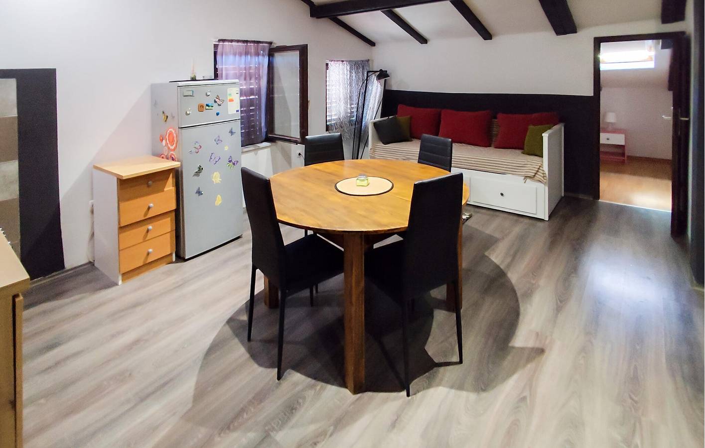 Cały apartament wypoczynkowy, Apartament wakacyjny dla 5 osób z taras in Njivice, Krk