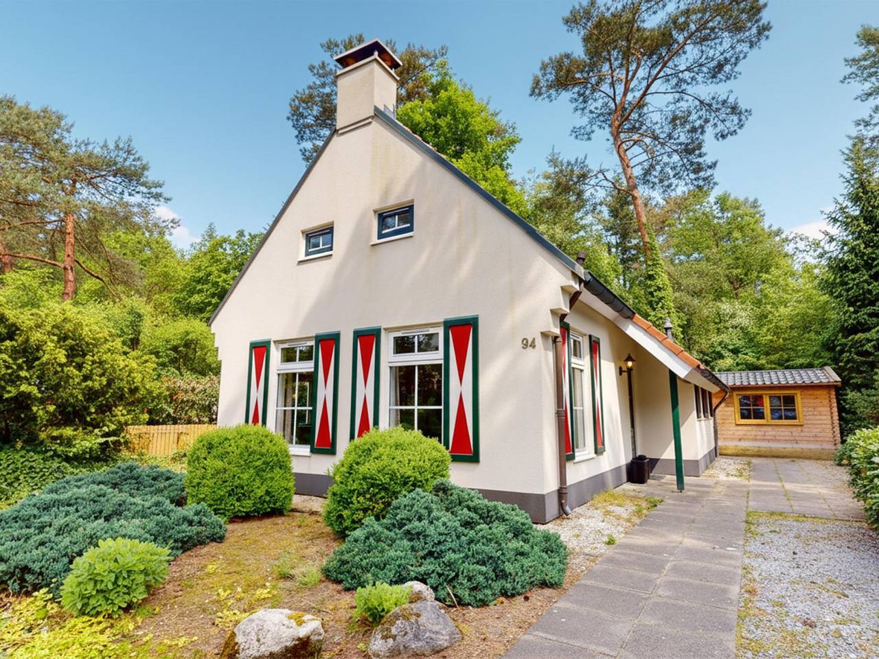 Ruim vakantiehuis direct aan het bos in Nationaal Park Dwingelderveld