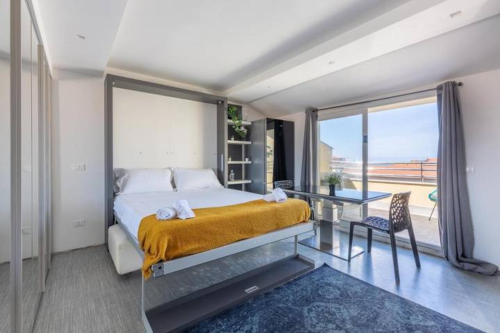 Loft per 3 persone, con Terrazza e Panorama a Pisa