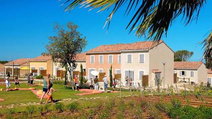 Gîte pour 6 personnes, avec piscine et jardin à Calvisson
