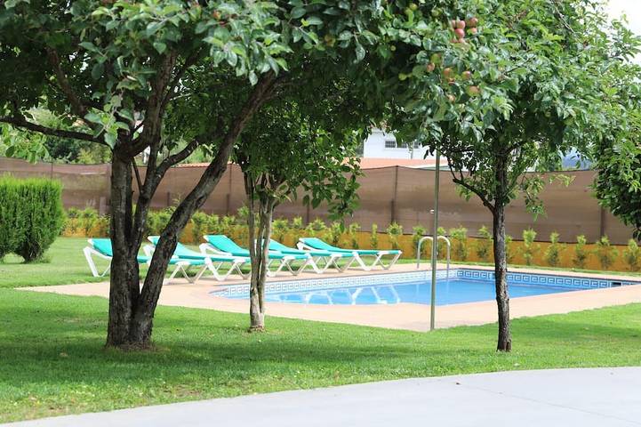 Villa for 8 people, with balcony and garden as well as pool - 1