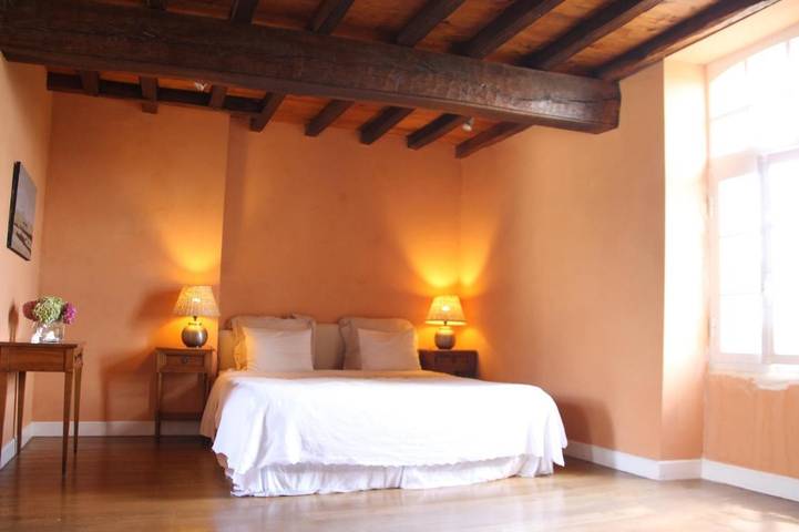 Location de vacances pour 4 personnes, avec piscine ainsi que jardin et vue à Saint-Antoine-de-Breuilh - 4