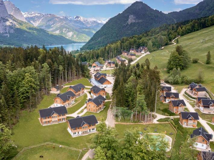 Ferienwohnung für 3 Personen, mit Pool und Ausblick sowie Garten und Sauna, mit Haustier in Grundlsee