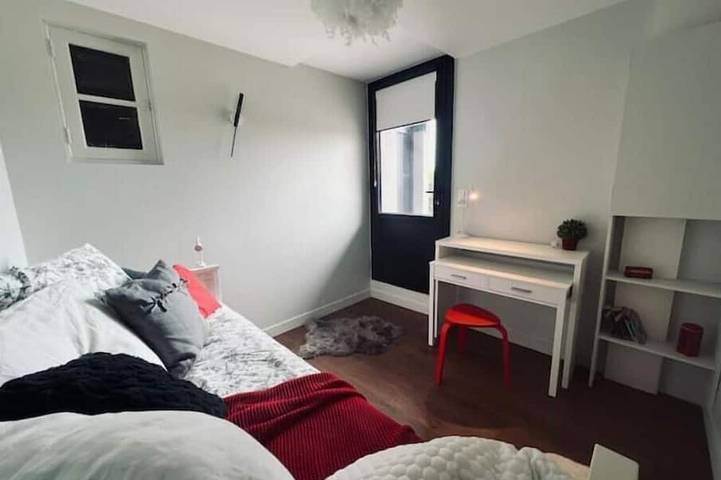 Location de vacances pour 7 personnes, avec Terrasse et Jardin à Montfarville - 3