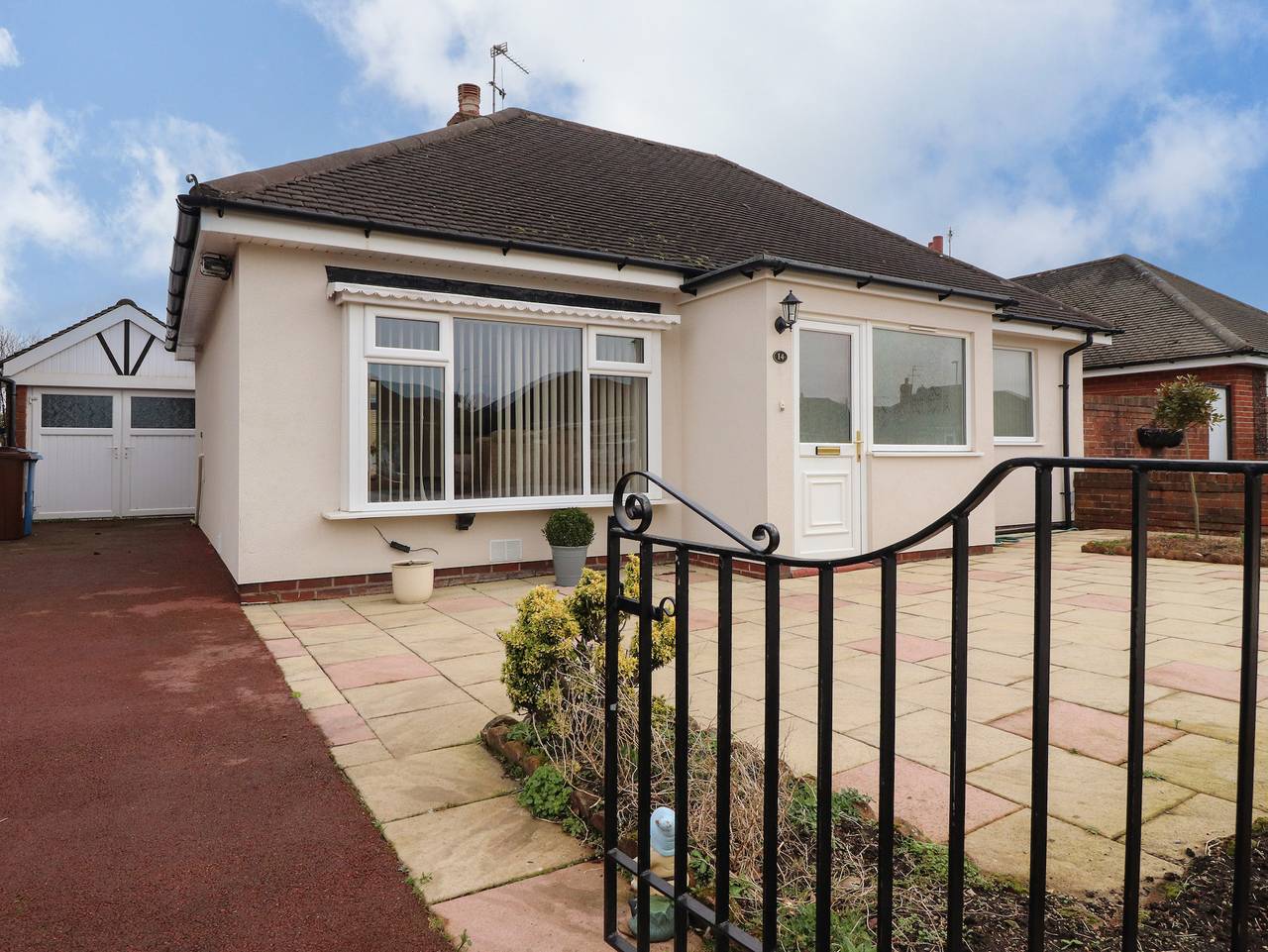 Holiday Home for 4 People in Lytham St Annes, Blackpool Pleasure Beach