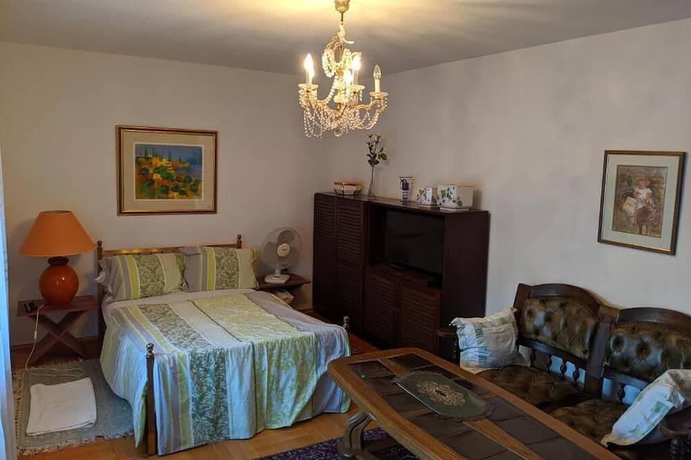 Ganze Wohnung, Gemütliche Ferienwohnung, 2 Zimmer-Küche-Bad und Balkon (110m²), Innenstadt in Landstuhl, Saar-Nahe-Bergland