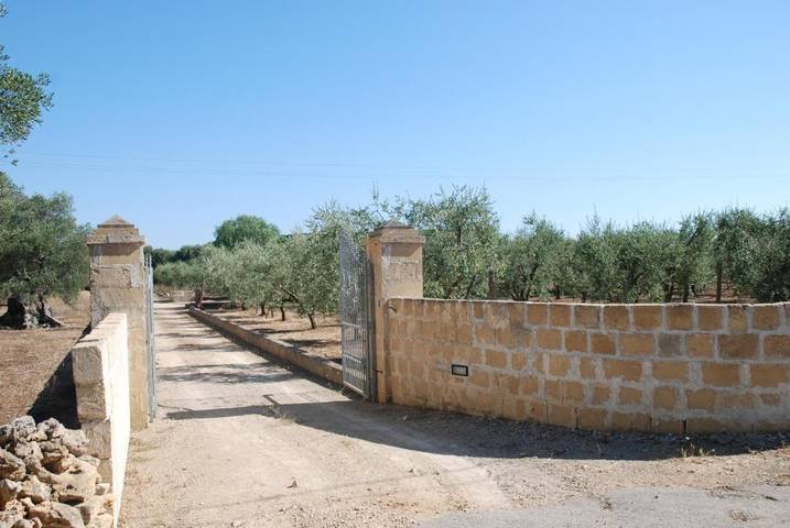Villa per 13 persone, con giardino e panorama a Gallipoli