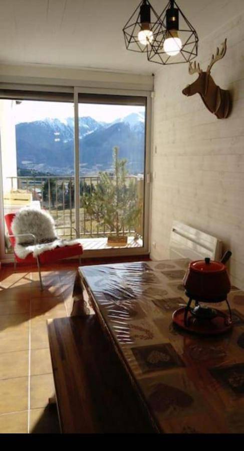 Gîte pour 6 personnes, avec balcon et vue à La Llagonne - 2