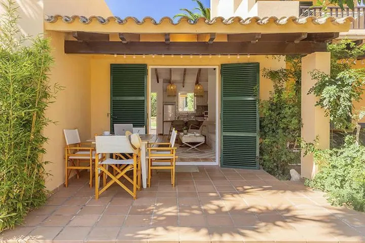 Apartamento de vacaciones para 4 personas, con piscina y jardín - 1