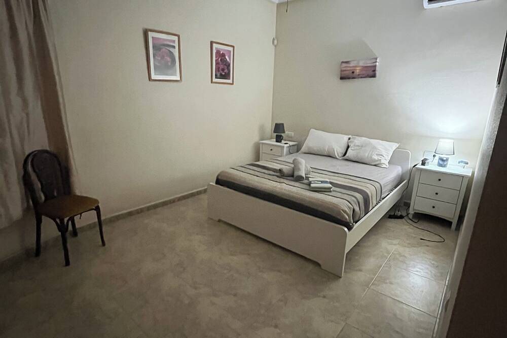 Mediterranean villa with private pool 20 minutes from the beaches of La Marina in Catral, Alicante Province